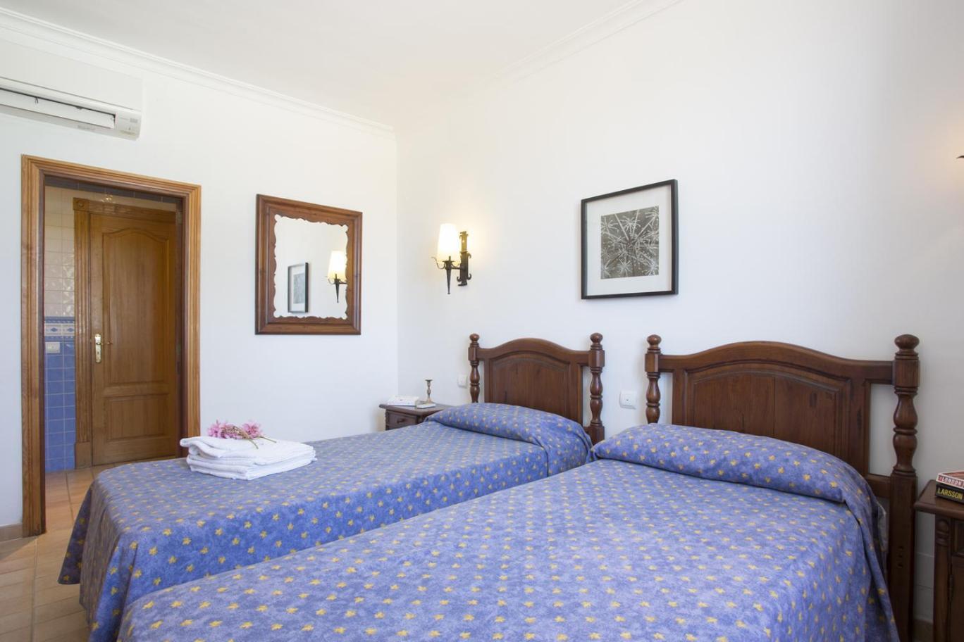 With Private Mountain Ideal Runners Trailers Near Approx 5 Min Walking Beach,property Belong Puerto And Villa