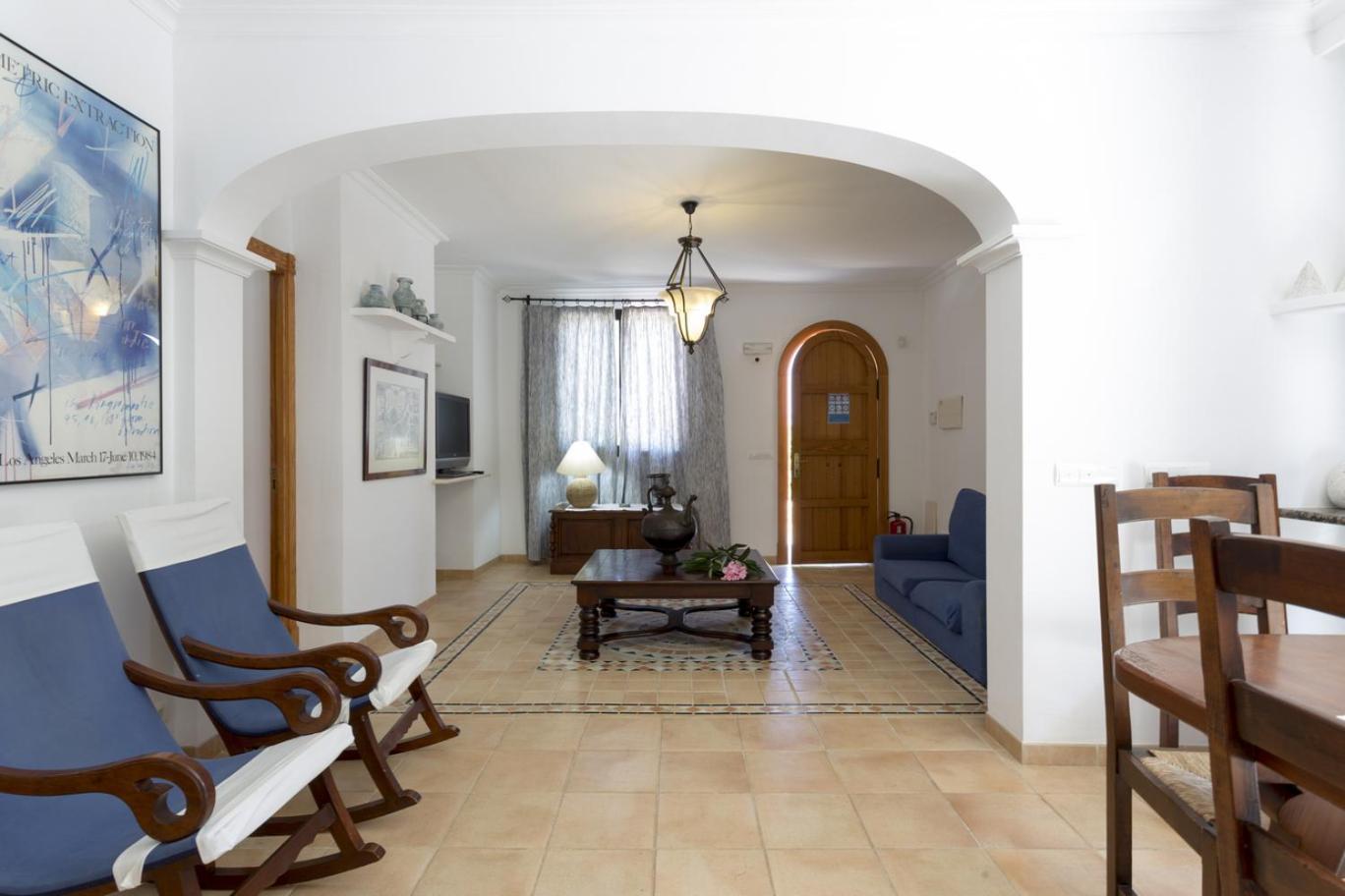 With Private Mountain Ideal Runners Trailers Near Approx 5 Min Walking Beach,property Belong Puerto And