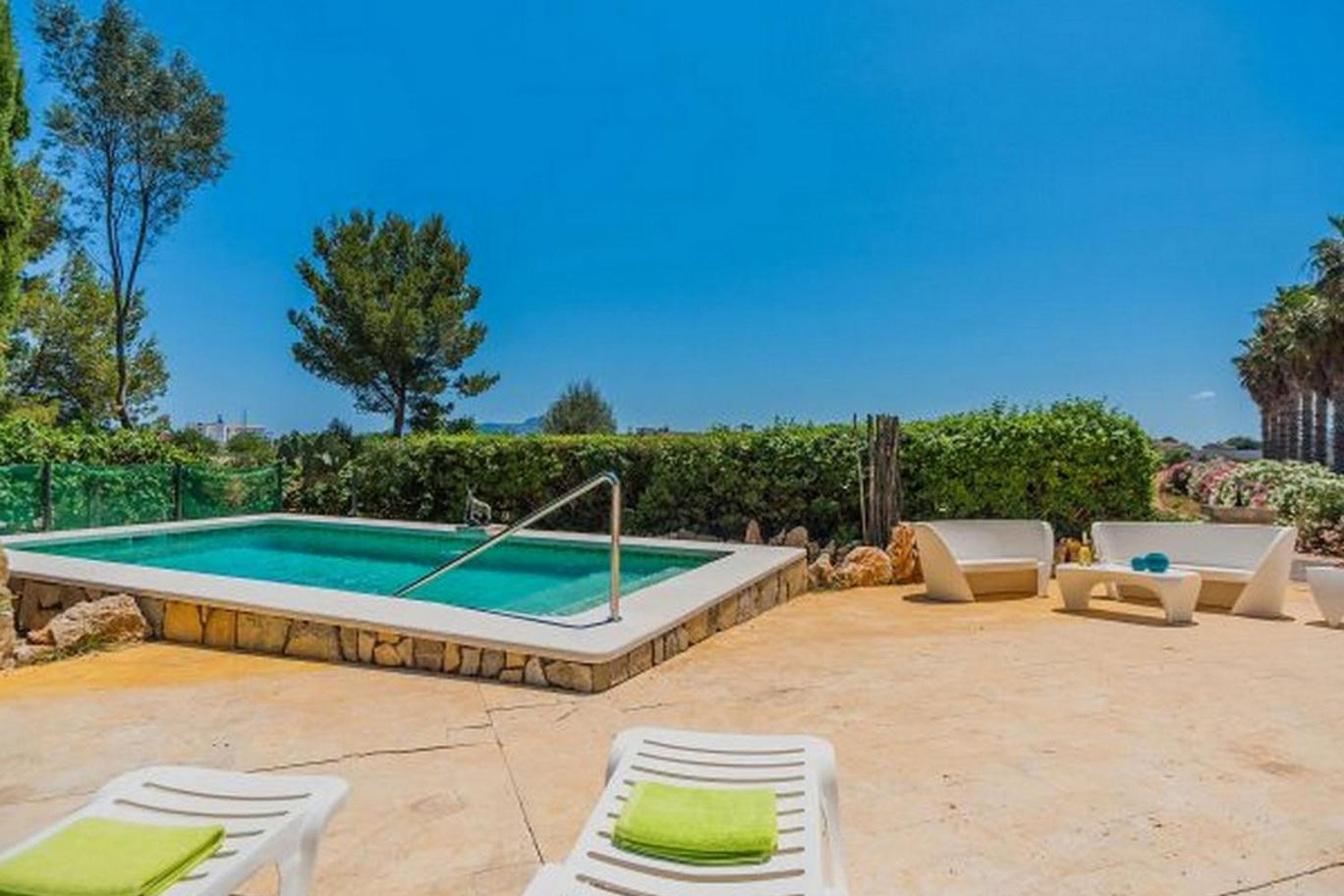 Villa With Private Mountain Ideal Runners Trailers Near Approx 5 Min Walking Beach,property Belong Puerto And Pollenca