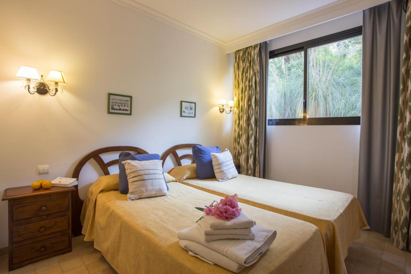 With Private Mountain Ideal Runners Trailers Near Approx 5 Min Walking Beach,property Belong Puerto And *