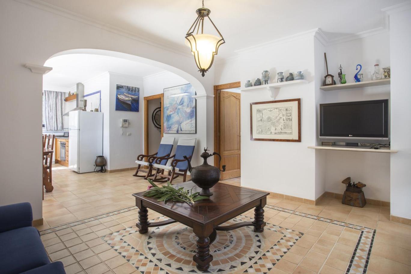 Villa With Private Mountain Ideal Runners Trailers Near Approx 5 Min Walking Beach,property Belong Puerto And Pollenca
